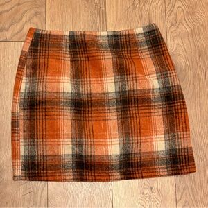 Chic Plaid Mini Skirt in Orange and Black